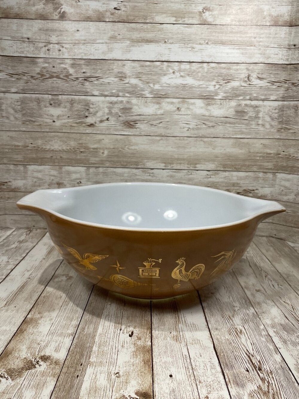 Vtg Pyrex 444 Early American Cinderella 4 Qt Mixing Bowl Rooster Brown Gold EUC - Picture 2 of 7